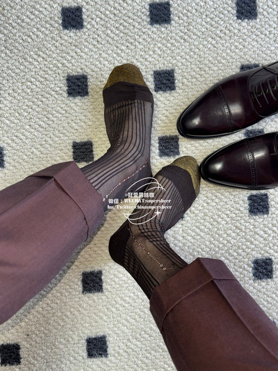 chinasupersheer's tweet photo. #mensocks #sheersocks #sheersox #男絲襪 #男丝袜 #西装 #正裝 #mensocks #dresssocks #suit #suits #dandy #dandystyle #vintagesocks #formaldress #ナイロンソックス #紳士靴下
#나일론양말 #동성애 #게이 #남자양말 https://t.co/vIDNRe3qYM