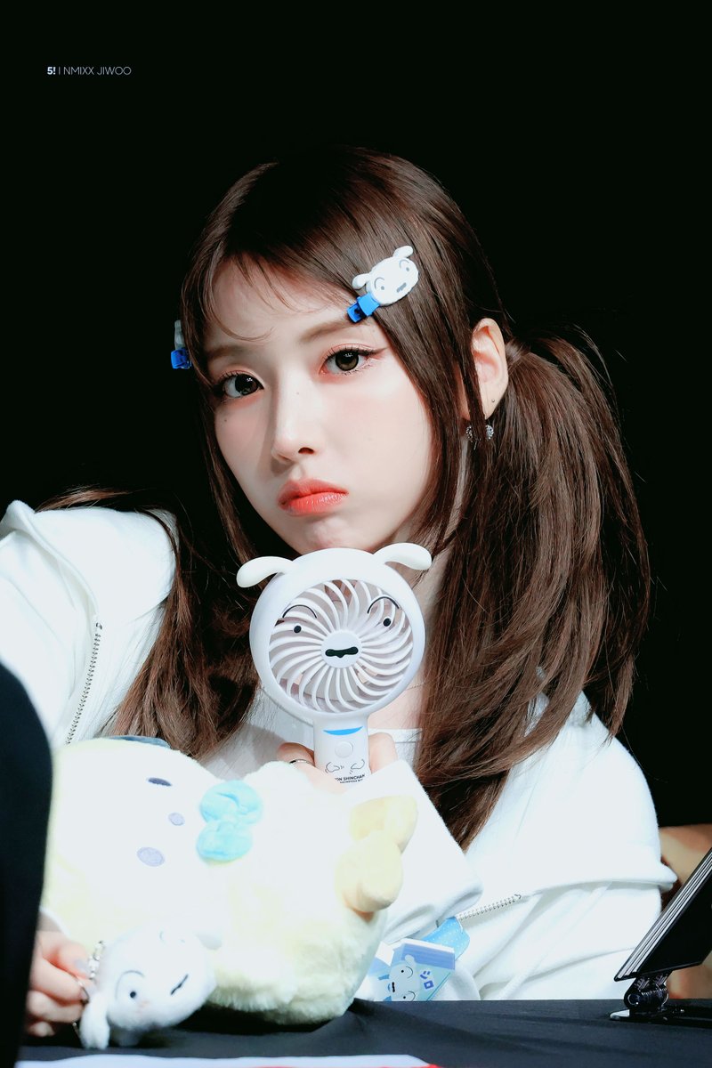 Factorial_5's tweet image. 250521 HQ

#엔믹스 #NMIXX #지우 #JIWOO