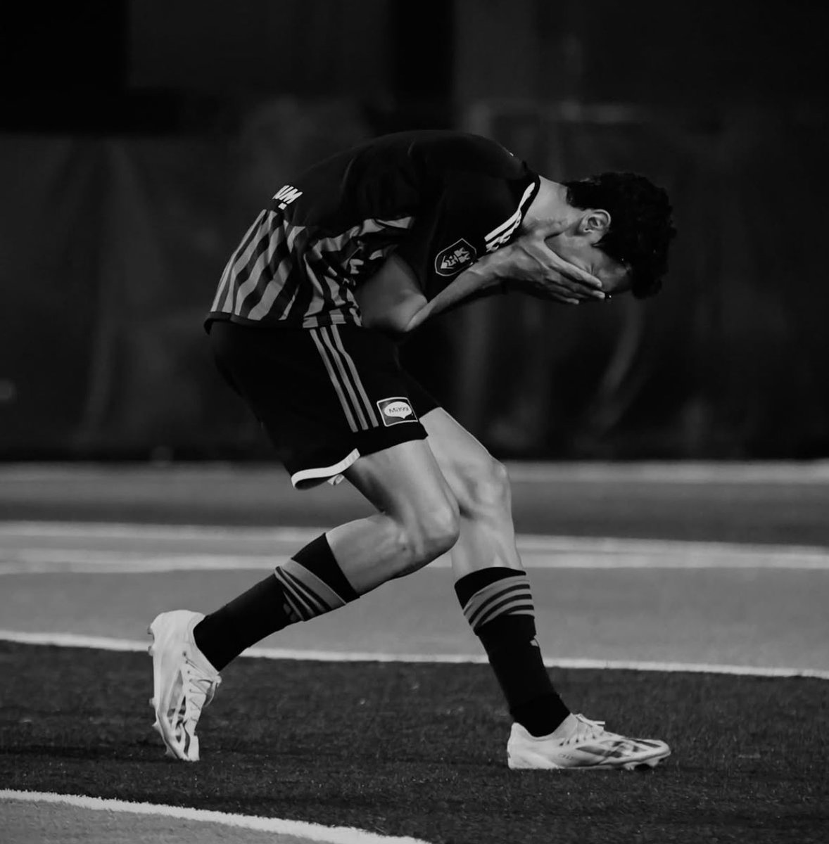 <a href="/JoseRochins/">Jose Rochin</a> No se ni quien eres pero todos dicen que tu lloraste por una kin li