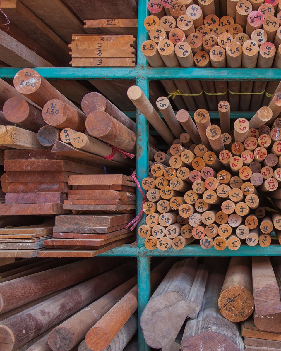 HighSpiritFlute's tweet photo. New week, new inspiration 🎶
From raw wood to instruments of peace—what are you creating this week?
Spanish Cedar Flutes: 25% off
Walnut Flutes: 15% off
Shop now → https://t.co/Q52oox1Ago
#MondayMotivation #FluteSale #NativeAmericanFlute #MadeInArizona https://t.co/Ubmm37HL7Z