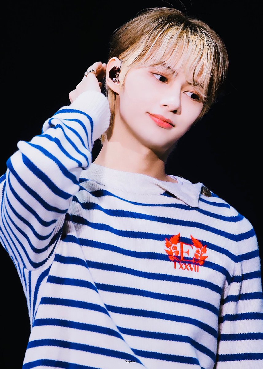 #쌍둥이자리_수놓은밤_준휘_생일축하해
#ForeverGeminiJunDay

나의 바닐라초코아기고양이 준이 생일축하해 맛난거만이먹어 😻😻😻😻