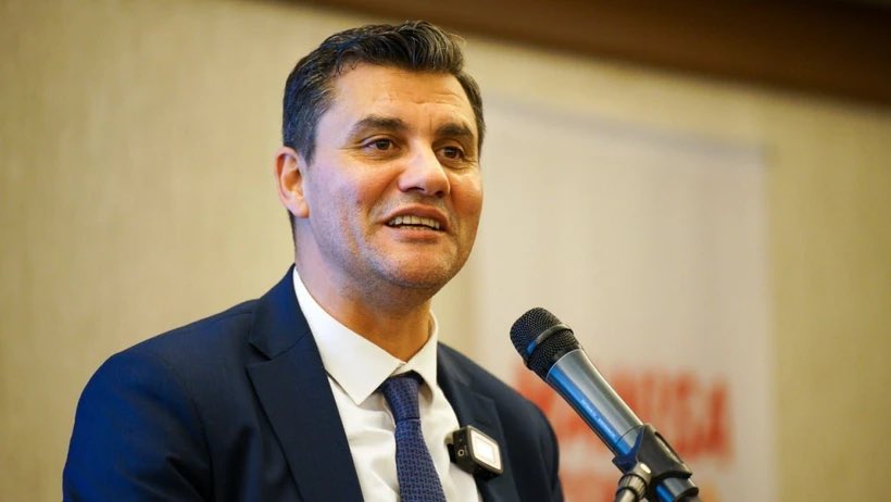 srhtsahan's tweet photo. Sana kadar bir sürü insan vardı , mekanın cennet olsun başkan .
#FerdiZeyrek https://t.co/g1U0mGx5eO