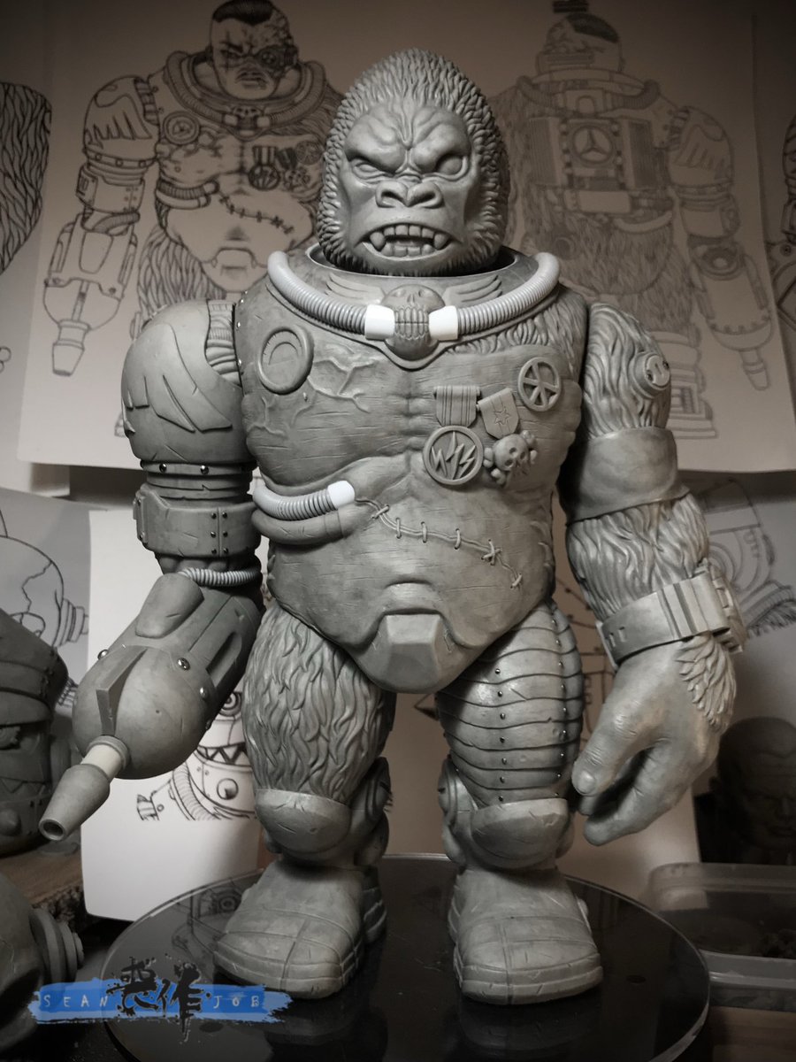 Seanjob_X's tweet photo. THE IRON CLAW - SUPREME LEADER GORDO  Gorilla head (additional head sculpt)⋯⋯Finished

#sotakutoys #brackmetal #brackmetaltoys #sofubi #softvinyltoy #sofvitokyo #ソフビ #arttoy #designertoy #vinyltoys  #Sculpture #prototype  #Artist #SeanJob #喪作 #原型師 #搪膠 https://t.co/1xepHWRzlY