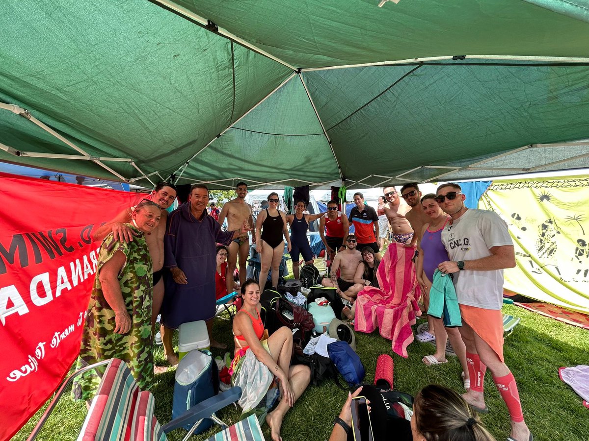 cdswimgranada's tweet photo. CTO. ANDALUCÍA MASTER VERANO

Gran actuación de nuestros Master dando un ejemplo de que la edad no afecta para seguir disfrutando de este deporte en ámbito de la competición y mejoras de marcas y medallas. TOP 15 de Andalucía !!!! https://t.co/f5LouPyaFR