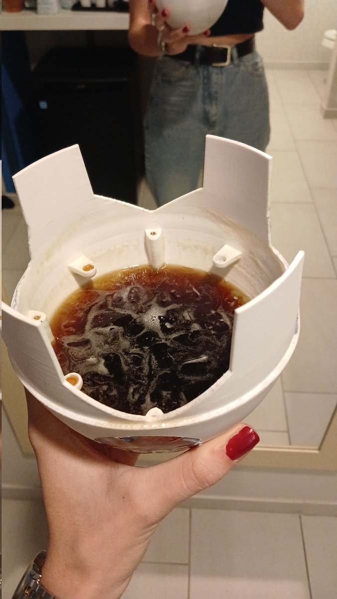 Más argentino que tomar fernet en el satélite