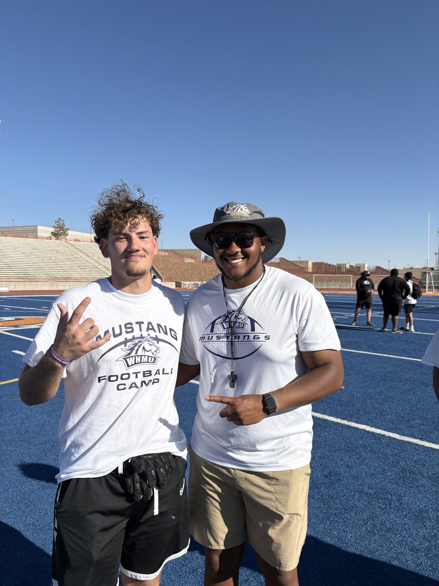 Gabriel Nelson 🏈 tweet media