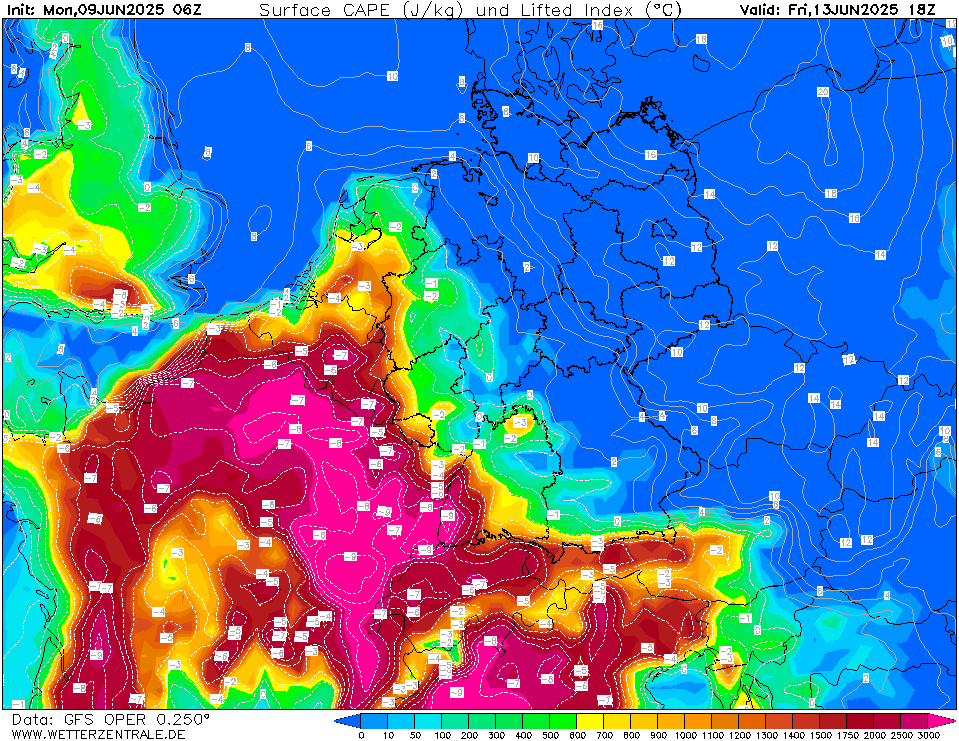NielsTingen's tweet photo. Vanaf woensdag flink zomers tot oplopend tropisch weekend, (Td ca. 20 graden) met potentieel onstabiele opbouw. Daarbij nemen de CAPE-waarden #Onweer  fors toe. #Warmte @helgavanleur @StormchaserNL  Volg mij ook op discord https://t.co/ga91tOe7Ng https://t.co/cdXYp9Cyvh