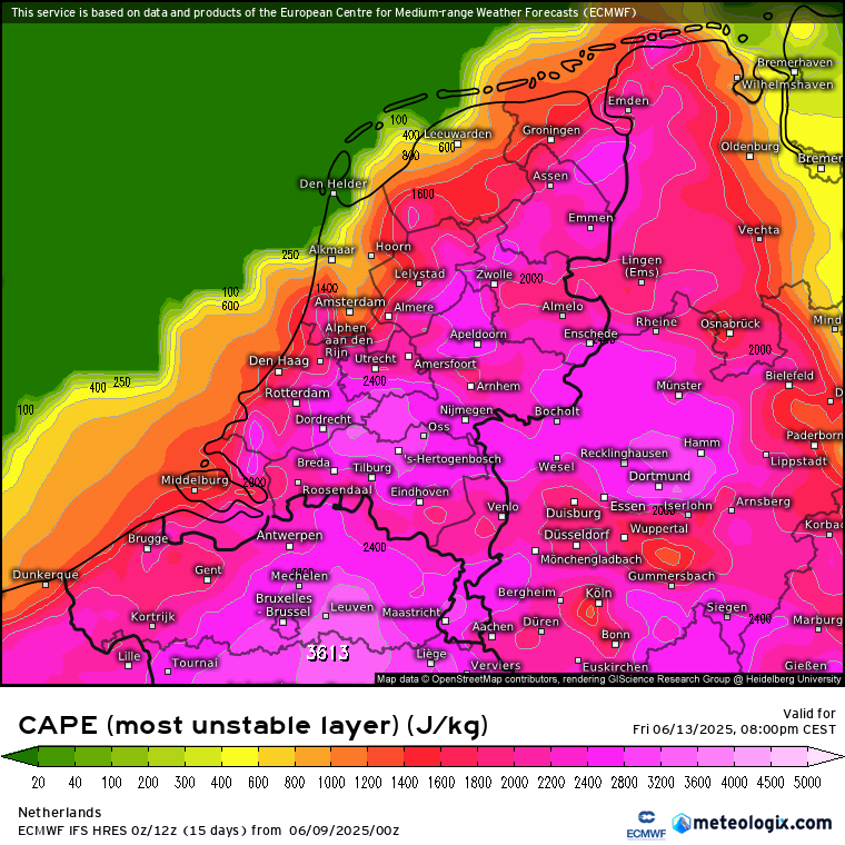 NielsTingen's tweet photo. Vanaf woensdag flink zomers tot oplopend tropisch weekend, (Td ca. 20 graden) met potentieel onstabiele opbouw. Daarbij nemen de CAPE-waarden #Onweer  fors toe. #Warmte @helgavanleur @StormchaserNL  Volg mij ook op discord https://t.co/ga91tOe7Ng https://t.co/cdXYp9Cyvh