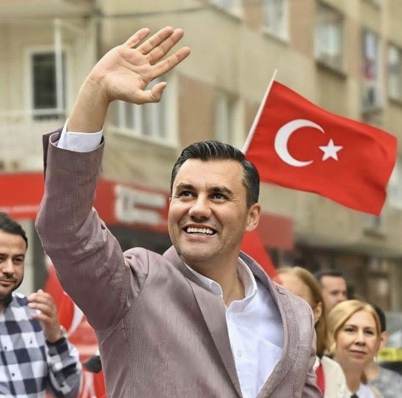 VedatSenolCHP's tweet photo. Ferdi Zeyrek başkanım ,yoldaşım ,seni unutmayacağız https://t.co/DArmovqTfh