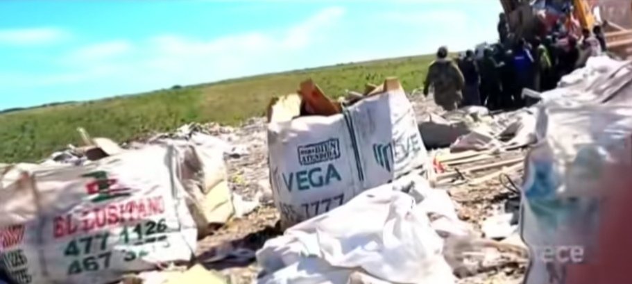 VIVA LA LIBERTAD CARAJO:

Un reportaje del medio Argentino <a href="/eltreceoficial/">eltrece</a> muestra como la gente espera camiones de basura para ver si rescata algo de comer.

Sí en Chile Gobierna la Derecha pasará lo mismo, tu voto puede ser la diferencia entre comer o caer en miseria, CUIDADO!!
