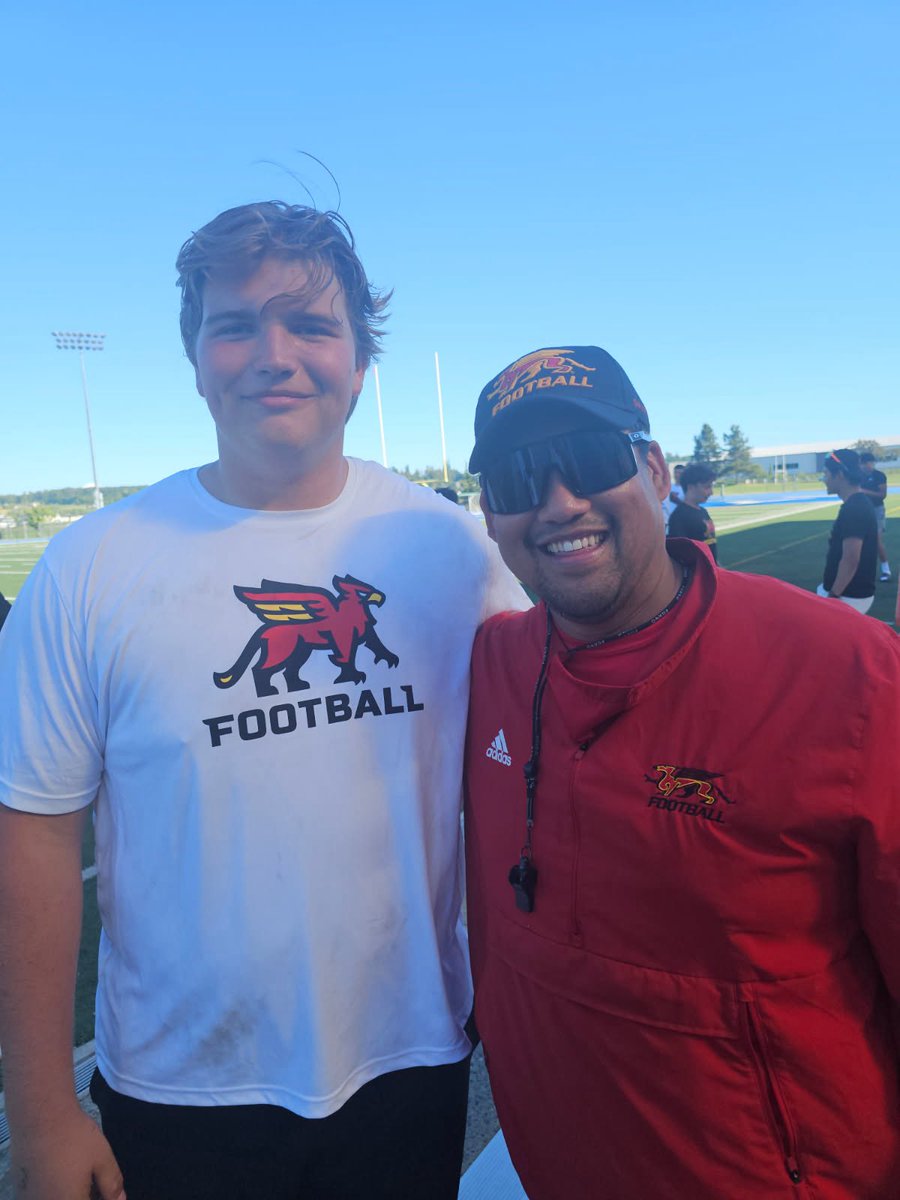 Grateful to have been named offensive line MVP and the university of Guelph ID camp thank you <a href="/cappiello99/">CoachCappiello99</a> <a href="/marksurya88/">Coach Mark Surya</a> for the opportunity to compete