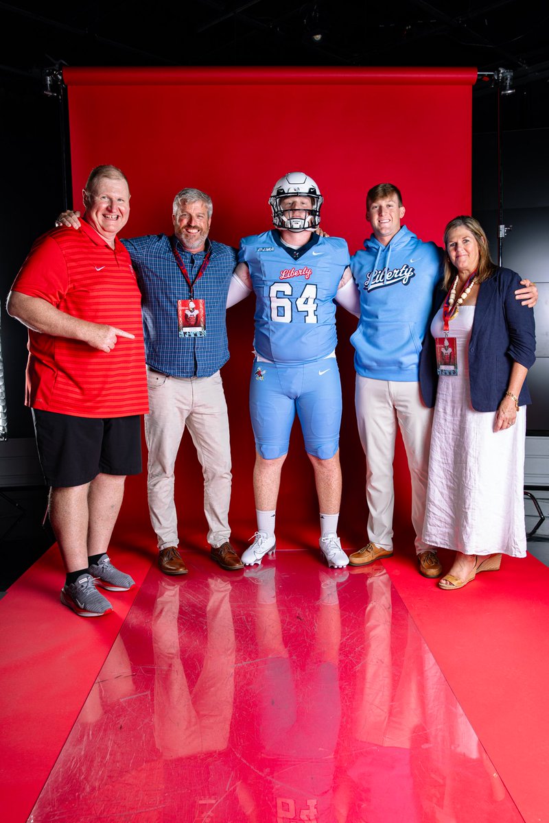 Had an incredible Official Visit at Liberty University this weekend! Thank you for the hospitality. Really felt the love!🔥<a href="/CoachChadwell/">Jamey Chadwell</a> <a href="/LibertyFootball/">Liberty Football</a> <a href="/coachbilldurkin/">Bill Durkin</a> <a href="/CoachHollifield/">Adam Hollifield</a> <a href="/CoachNateHope/">Nate Hope</a> <a href="/Coach_D13/">Devon Doyle</a> <a href="/NKostarelos/">Nik Kostarelos</a> <a href="/brock_jacob_/">Jacob Brock</a> <a href="/Tony_TDUB/">Tony Washington</a>