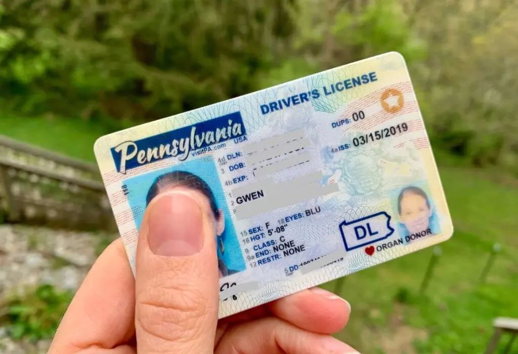 manuelbissey's tweet image. 🛫 Confused about REAL ID? You can still fly with a passport or mobile ID. The REAL ID rollout raises more questions about privacy than security. Know your options. #TravelSmart 🧳 #IDSecurity 🔍

buff.ly/PNQLSKm