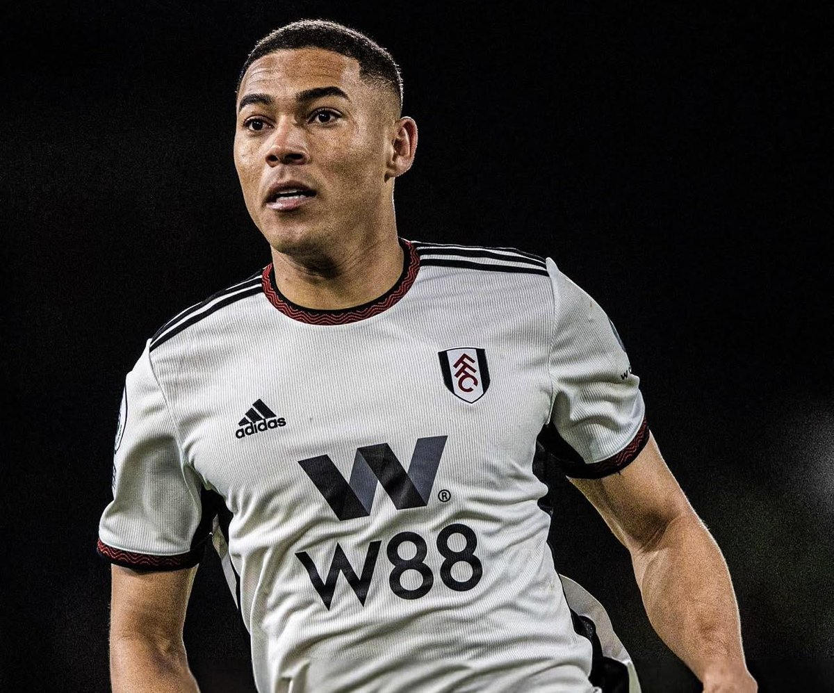🇾🇪: VOCÊ DECIDE!

Se VOCÊ, torcedor, tivesse o poder de escolher qual jogador o São Paulo iria contratar, qual você traria? Juan Dinenno ou Carlos Vinicius?

Diz aí nos comentários! 👇