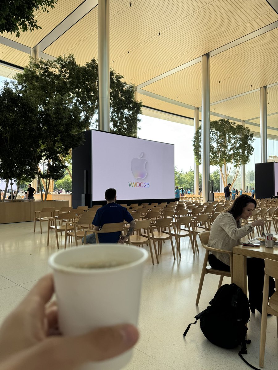 ReolAlexandre's tweet photo. Breakfast at Apple Park ☕️ #WWDC25 https://t.co/MjVGXeuxDl