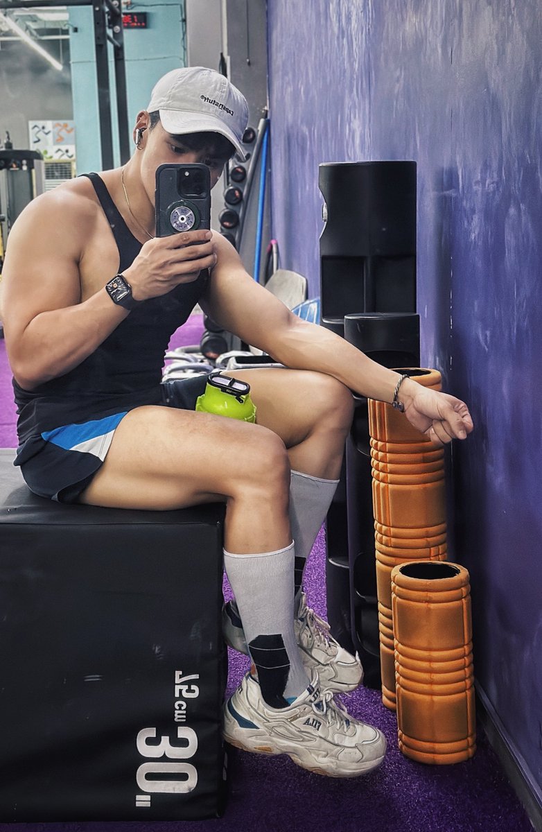 Russel Wheyghun (@russelwheyghun) on Twitter photo 