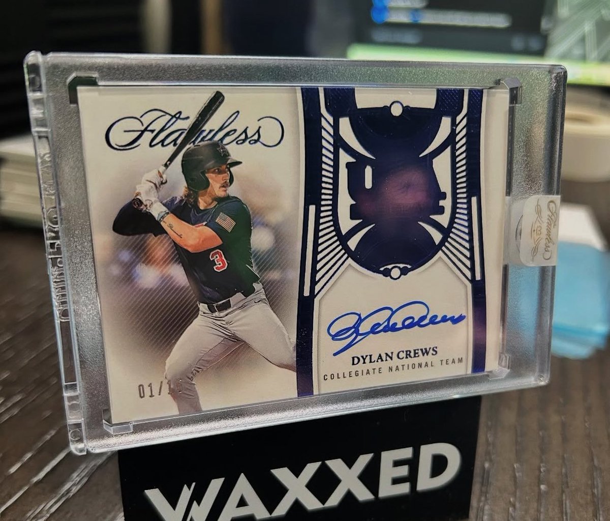 itsSPYDRmayne's tweet photo. https://t.co/5EgenPr9Qo

Sick hit yesterday with Waxxed card breaks on @fanaticslive https://t.co/o4BEyrIA5Z
