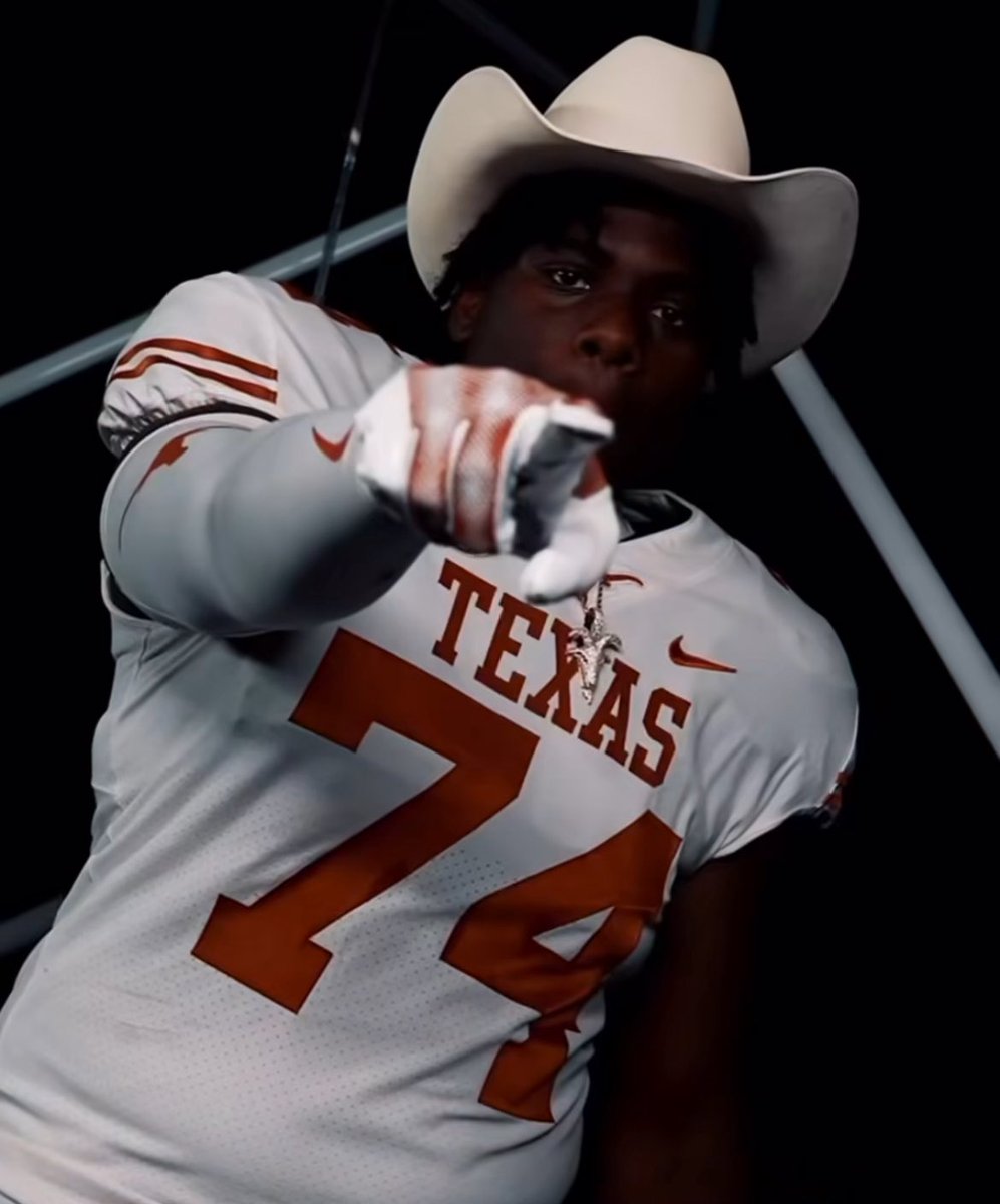 2026 Petal (Ms.) DL Corey Wells has committed to #Texas. 

<a href="/ontexasfootball/">OnTexasFootball</a>