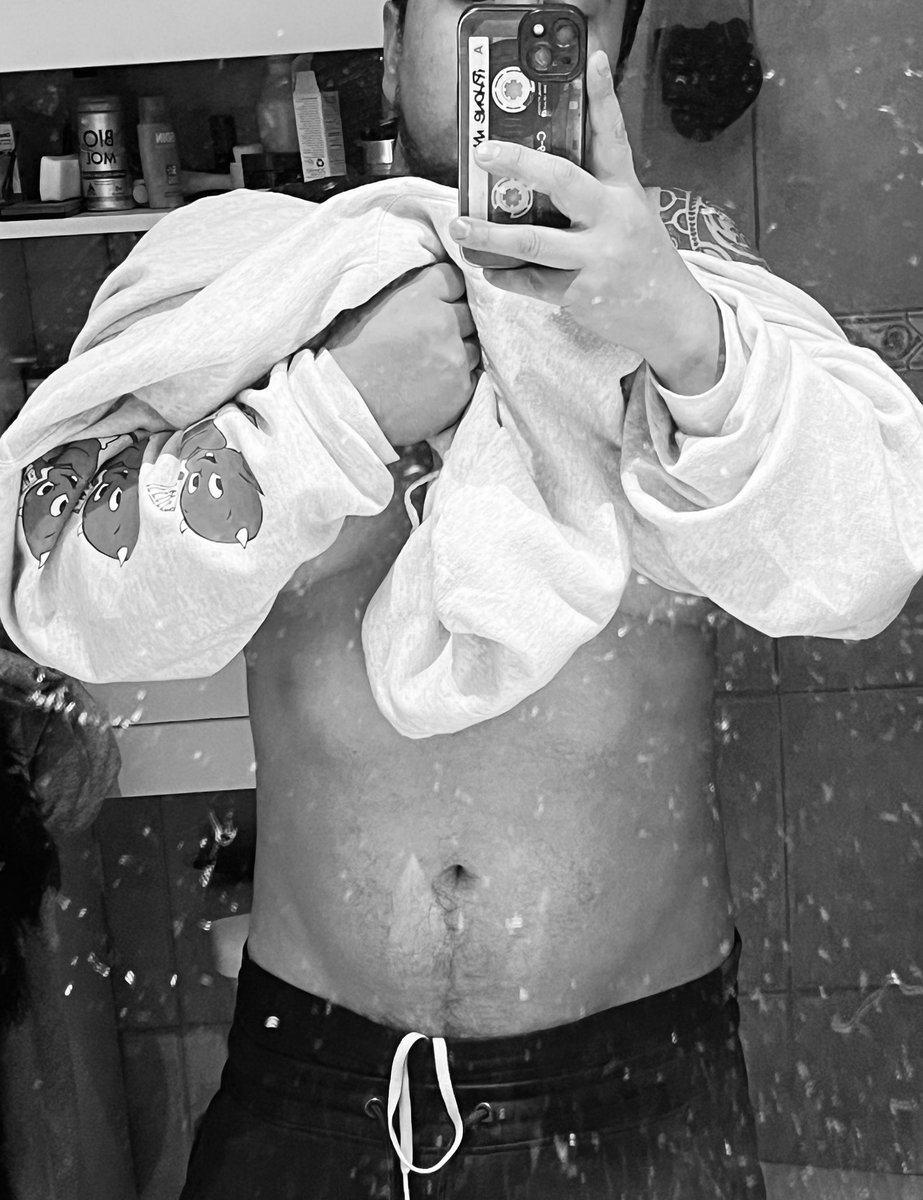 JustNotAnother1's tweet image. Gordito pero tengo lo mio… @chilenaked Acá disponible para venta de contenido, videollamadas 🔥 #chile #bisex #straight #gay