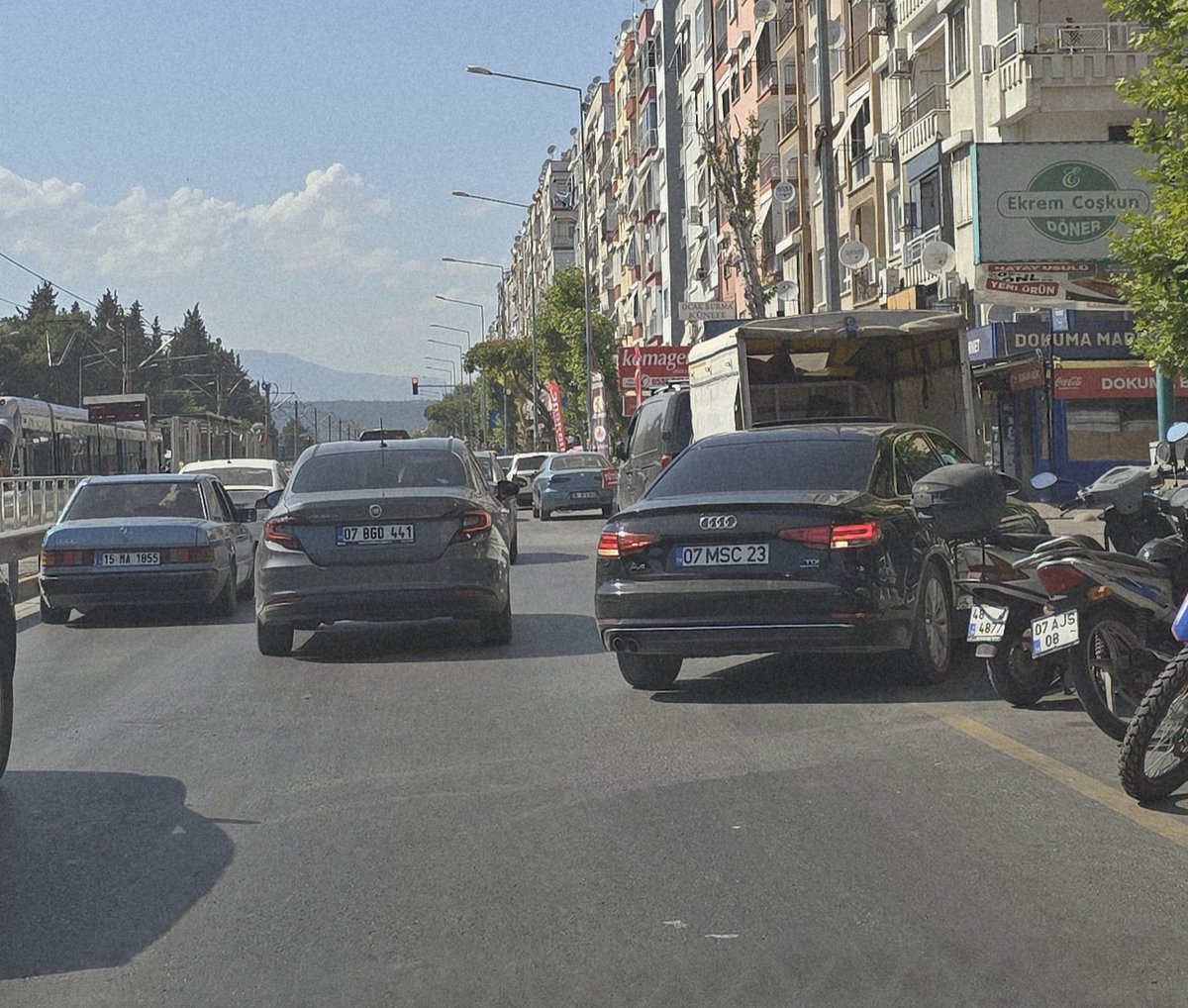 Antalya İhbar Hattı (@antalyaihbar) on Twitter photo 07 MSC 23 Plakalı araç sahibi, böyle bir park ediş var mı?
<a href="/AntalyaEmniyet/">Antalya Emniyet Müdürlüğü</a>
28 Mayıs 16;05 eski pil fabrikası karşısı. 07 MSC 23 Plakalı araç sahibi, böyle bir park ediş var mı?
<a href="/AntalyaEmniyet/">Antalya Emniyet Müdürlüğü</a>
28 Mayıs 16;05 eski pil fabrikası karşısı.