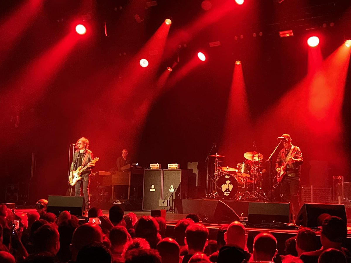 Earlier tonight 06/09/25 <a href="/bccommunion/">BC Communion</a> LIVE onstage in Tilburg, #NETHERLANDS 🇳🇱

#BlackCountryCommunion #BCC #GlennHughes #JoeBonamassa #JasonBonham #DerekSherinian