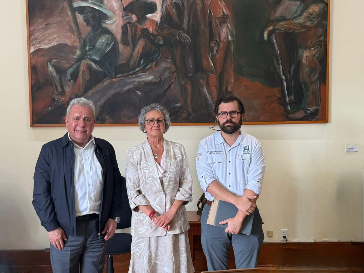 El día de hoy sostuvieron una reunión de trabajo, avance y seguimiento, con la Lic. Bertha Gómez, Subsecretaria de Egresos de la SHCP, el Dr. Alejandro Svarch, Director General del IMSS-BIENESTAR y el Lic. Marco A. García, Presidente del Sindicato Nacional del SNTSA, en la que se