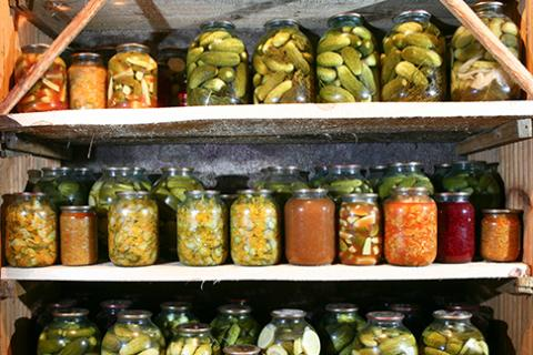 MUExtAgEnviron's tweet image. Learn how to preserve your harvest at home with MU Extension’s home food preservation workshop! In just three sessions, learn how to preserve jams, salsas and eggs. Taking place on June 12, 19 and 26 in Steelville -- claim your spot today! extension.missouri.edu/events/home-fo…