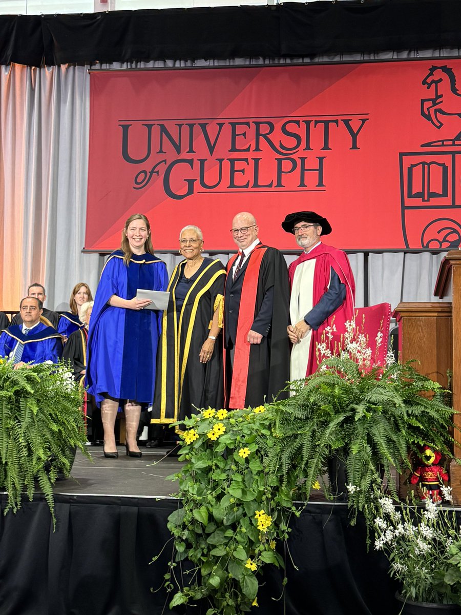 Another huge achievement by one of Pathobio’s PhD trainees at convocation - Dr. Latasha Ludwig was awarded the Governor General’s Academic Gold Medal, as the student who achieved the highest academic standing at the graduate level - a tremendous achievement!! Congrats Latasha!!