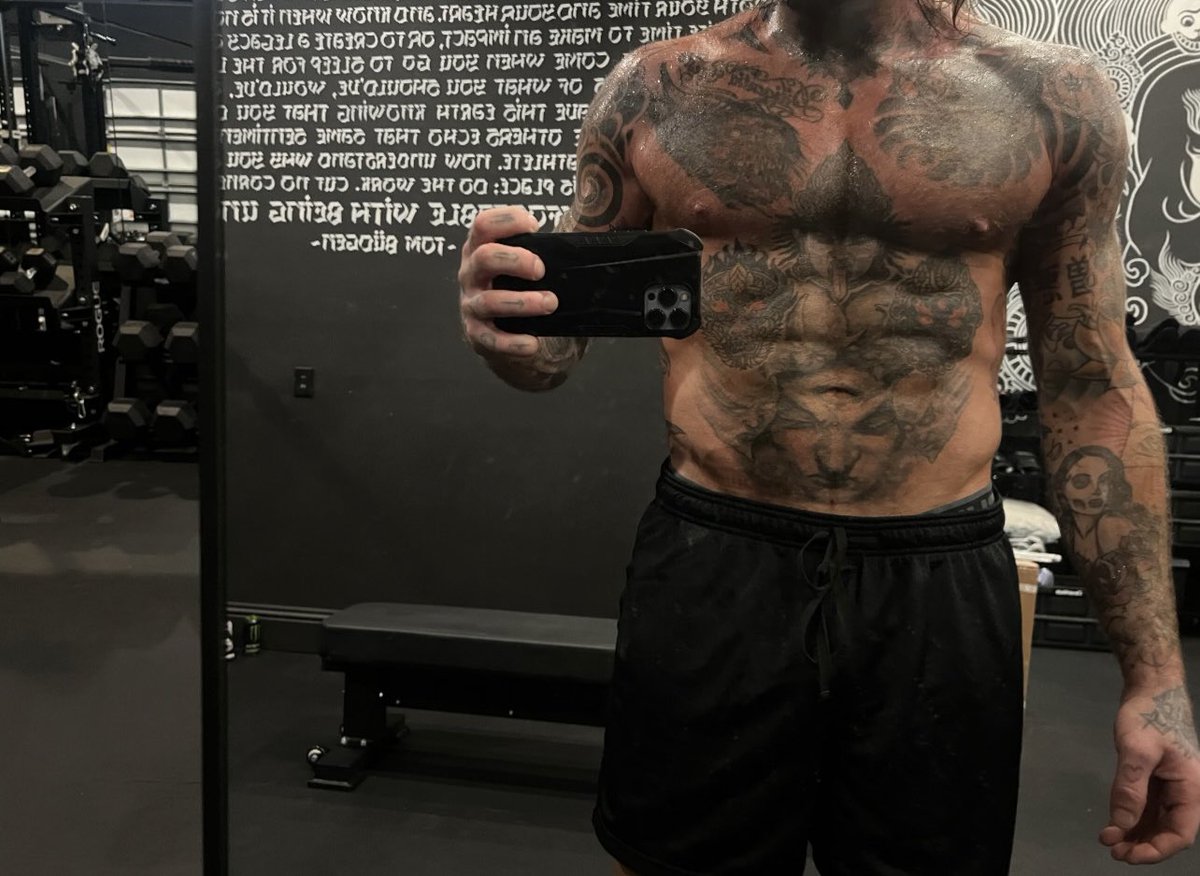 The Coffin cant confine me! ❃ NOT@AleisterBlack tweet media