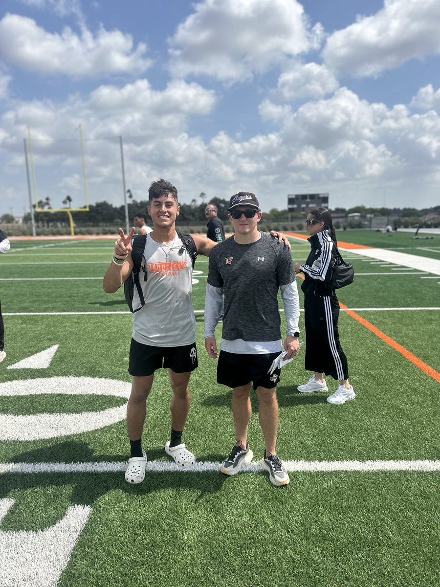 Hunter Montemayor (@hunter172017) on Twitter photo Had an awesome time today at the <a href="/UTRGVFootball/">UTRGV Football</a> camp🌴🔥. I want to thank <a href="/CoachGHenderson/">Gunnar Henderson</a> for teaching me new techniques for my upcoming season‼️ Also want to thank <a href="/CoachOCampos/">Oscar RODney campos</a> for inviting me to the camp to show off my skills🔥 <a href="/CoachErnGarcia/">Ernie Garcia</a> <a href="/CoachRegalado/">Marco Regalado</a> <a href="/UTRGV_FBRecruit/">UTRGV_FBRecruiting</a> Had an awesome time today at the <a href="/UTRGVFootball/">UTRGV Football</a> camp🌴🔥. I want to thank <a href="/CoachGHenderson/">Gunnar Henderson</a> for teaching me new techniques for my upcoming season‼️ Also want to thank <a href="/CoachOCampos/">Oscar RODney campos</a> for inviting me to the camp to show off my skills🔥 <a href="/CoachErnGarcia/">Ernie Garcia</a> <a href="/CoachRegalado/">Marco Regalado</a> <a href="/UTRGV_FBRecruit/">UTRGV_FBRecruiting</a>