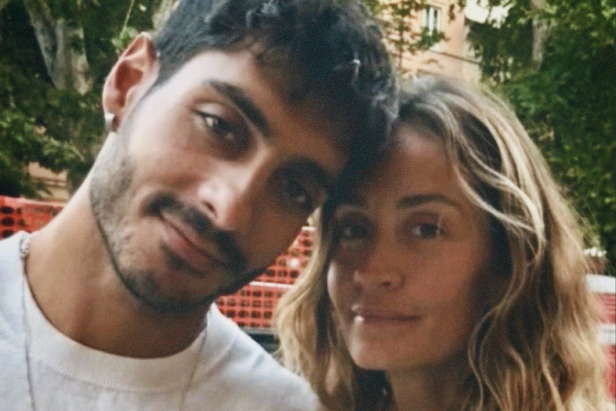 entrambi distrutti ma comunque insieme
(voi siete più forti di tutto il resto)
🤍
#helevier