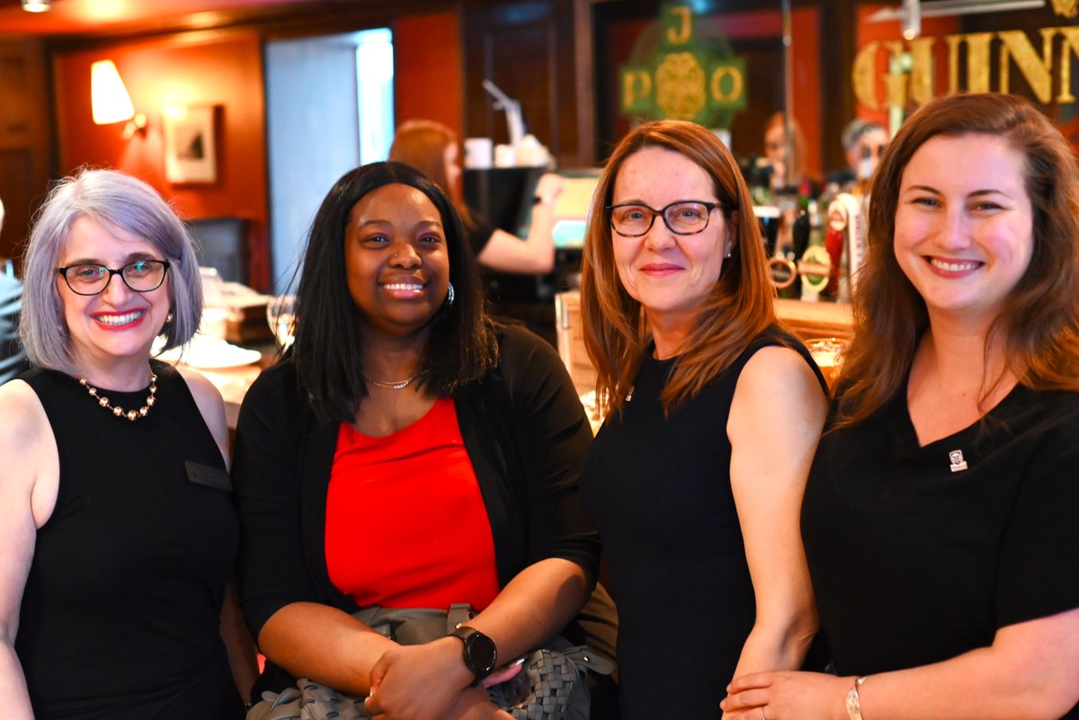 westernuEdu's tweet photo. Our faculty, students, alumni and friends had a chance to unwind during our #Congressh reception last week 🎉
Thank you all who joined us and congratulations to @federation_hss on another successful Congress of the Humanities and Social Sciences! https://t.co/M6P1u8lVYl