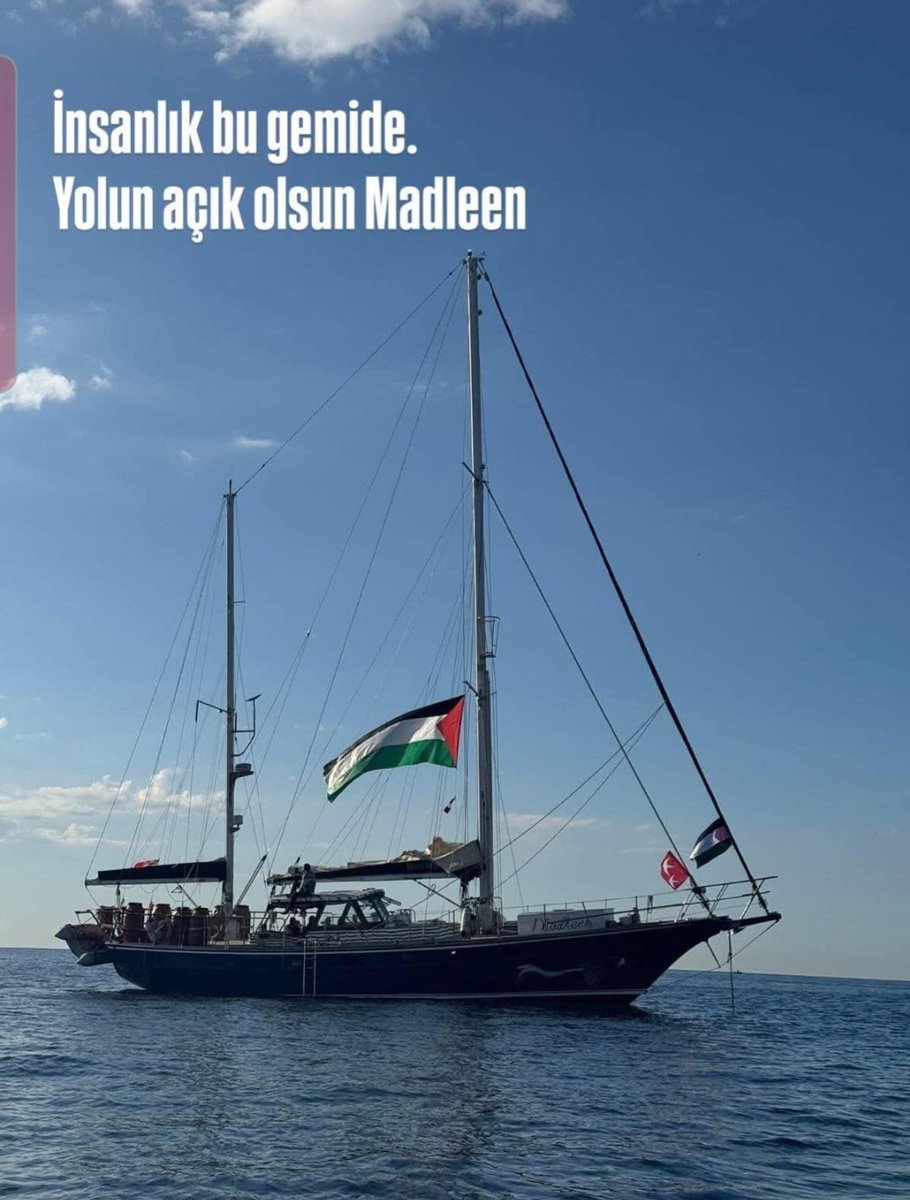 Katil İsrail ve yandaşlarına, Müslüman görünümlü islam devletleri liderlerine karşı Filistin özgürlüğüne yelken açan  #VeAreMedleen gemisinde olanlara saygı ile eğiliyorum.
Yüce ALLAH sizlerden razı olsun Müslüman olmayanlarıda İslam ile şereflendirsin.
#NationsLeagSweetAshley