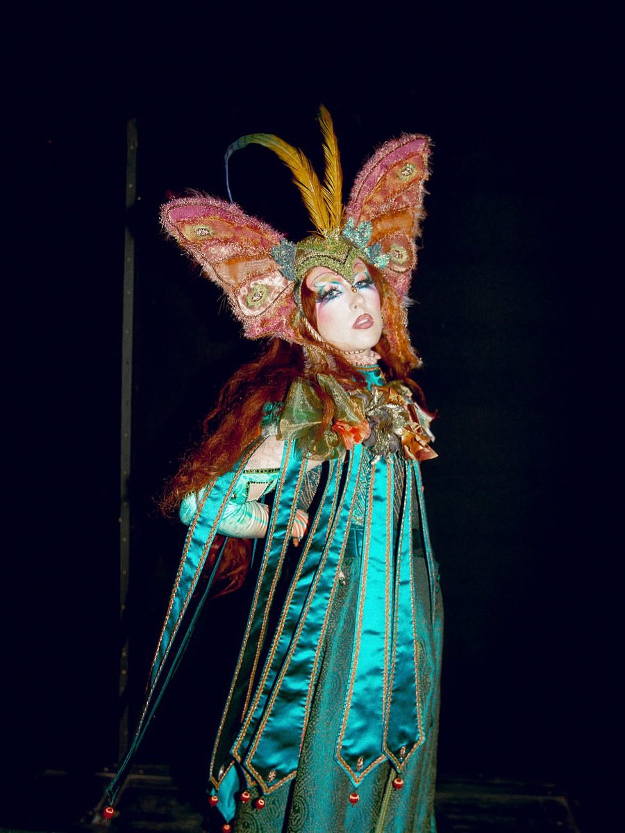 bestofchappell's tweet image. oh moth roan i’m fucking obsessed with you