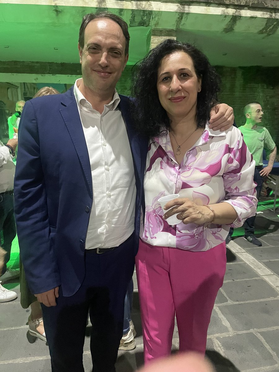 A festeggiare la mia nuova collega Eleonora, nuova sindaca di Senise!
Con Eleonora collaboreremo molto!!!