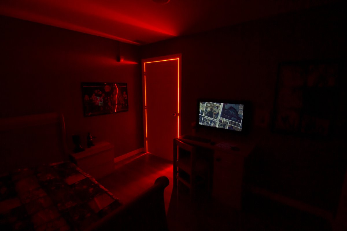 If the closet door in your bedroom started to glow like this, would you open it and go through? Find out what's behind the door when you book #InkQuest! Learn more and book your team in at: roomescapeottawa.com/inkquest #Ottawa #OttawaFun #EscapeRoom