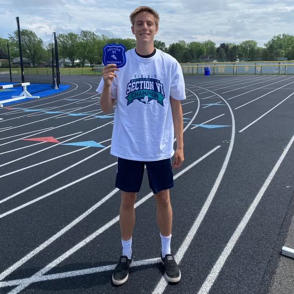 WestSenecaCSD's tweet image. This past weekend, several members of our WS East and West Track &amp;amp; Field teams competed in the Section VI Championships and what a weekend it was!
Many of our student-athletes achieved personal bests and earned top finishes in their events. 
#WestSenecaPride #RoadToStates