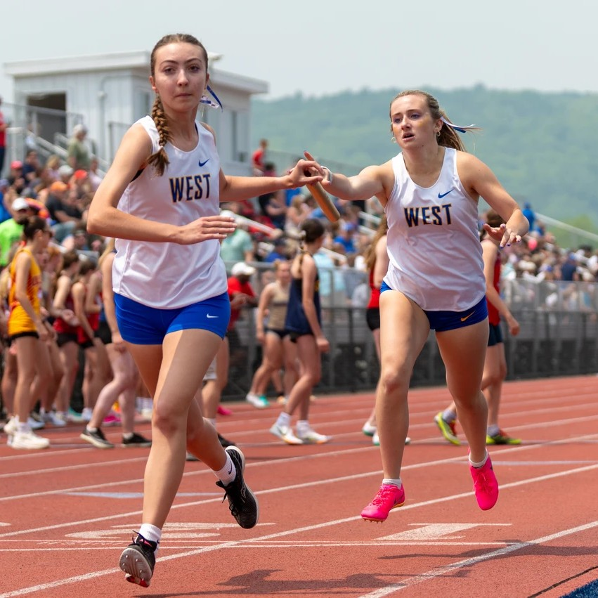 WestSenecaCSD's tweet image. This past weekend, several members of our WS East and West Track &amp;amp; Field teams competed in the Section VI Championships and what a weekend it was!
Many of our student-athletes achieved personal bests and earned top finishes in their events. 
#WestSenecaPride #RoadToStates