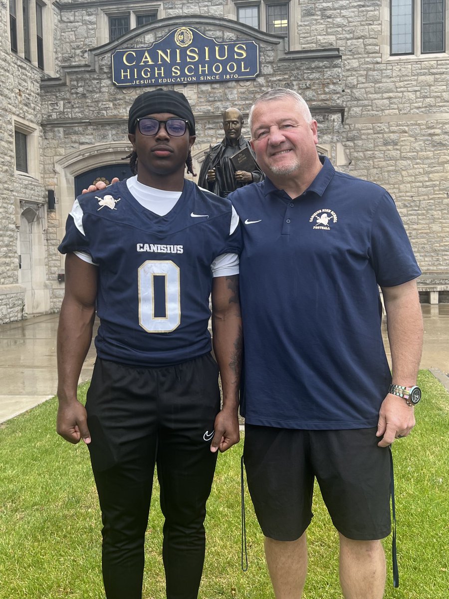 Visited with Buffalo Canisius HC Kraig Kurzanski and RB Coach Paul Woods. Very impressed with this outstanding program and their star running back Elijah Kimball. The school has several successful sports teams, former NFL players, rowing, basketball etc.