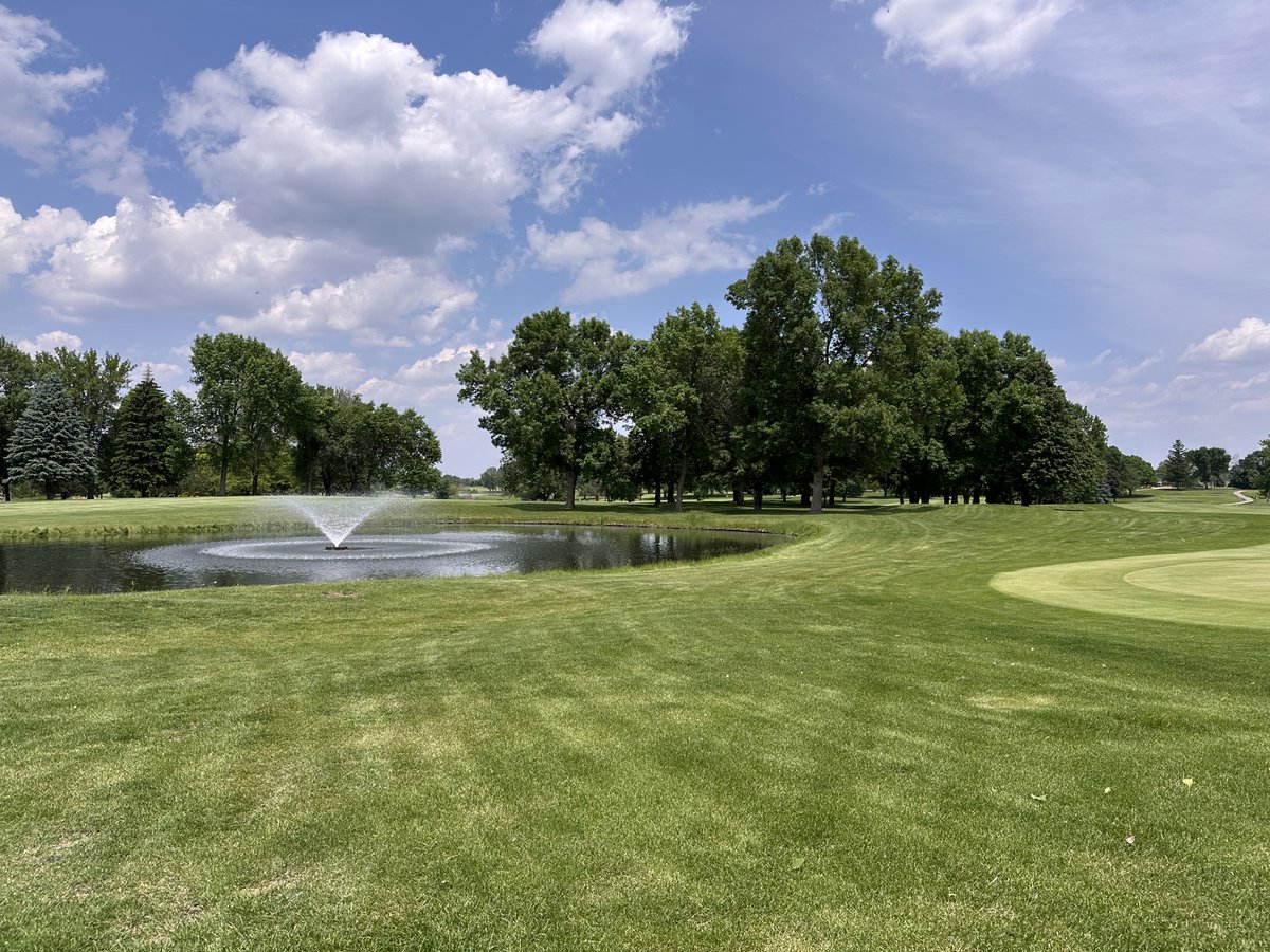 GcsaIowa's tweet image. On day one of our northwest Iowa tour, we visited Spencer Muni and Brooks National in Okoboji. It was great talking with Brian and Brett and learning from their years of experience at their courses.