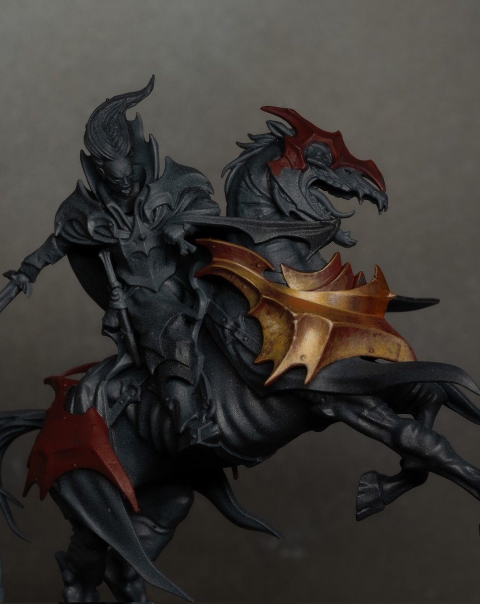Daemonrich's tweet image. A very early start on a new project. I've given the vampire a small haircut while still keeping the general flow of it. The horse armour is going to be a red-gold. It still needs a lot of work, but I think it'll be interesting!
#PaintingWarhammer #WarhammerCommunity #AdWip