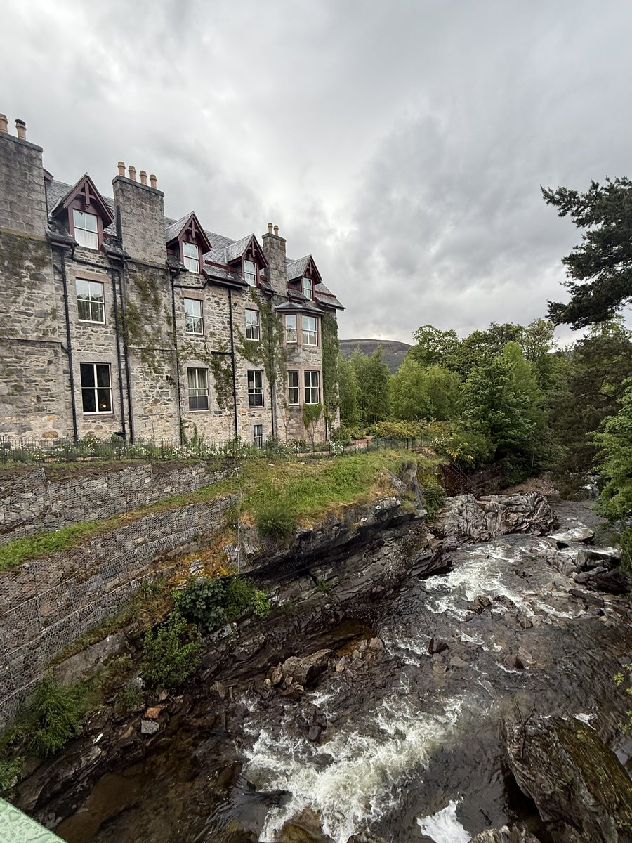 Driving around #Scotland … every time you turn a corner, there’s another piece of beautiful scenery. 🏴󠁧󠁢󠁳󠁣󠁴󠁿 💙🤍💙🤍
