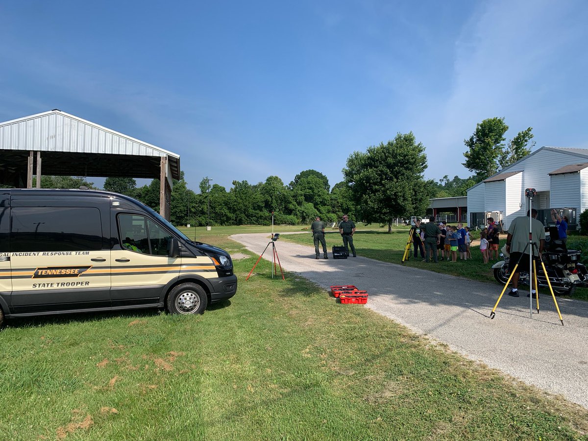 THPLawrencebur's tweet photo. We were so happy to be invited to Giles Co. Sheriff’s Kids camp. Trooper Young spoke on road operations. Trooper Miller spoke on CMV and K9 ops. CIRT showed all there tools for their job on the patrol. Lt. Webb let all the kids look over and even sit on his motorcycle. #JoinTHP https://t.co/kK17cWCUIa