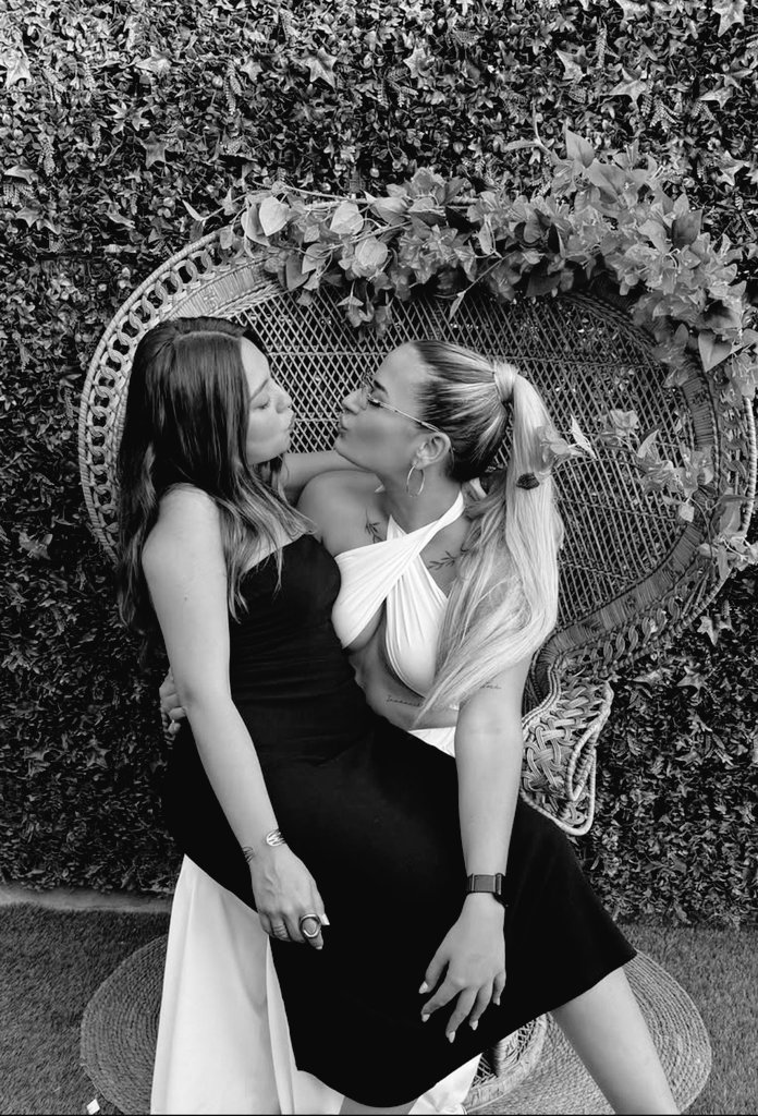 casicasisiempre's tweet photo. Me gusta tanto ver a Laura y Miriam juntas 🫶🏻
Q amistad tan bonita han hecho🤍

#Lauma #Lauma9J https://t.co/mwTY7nEUNn
