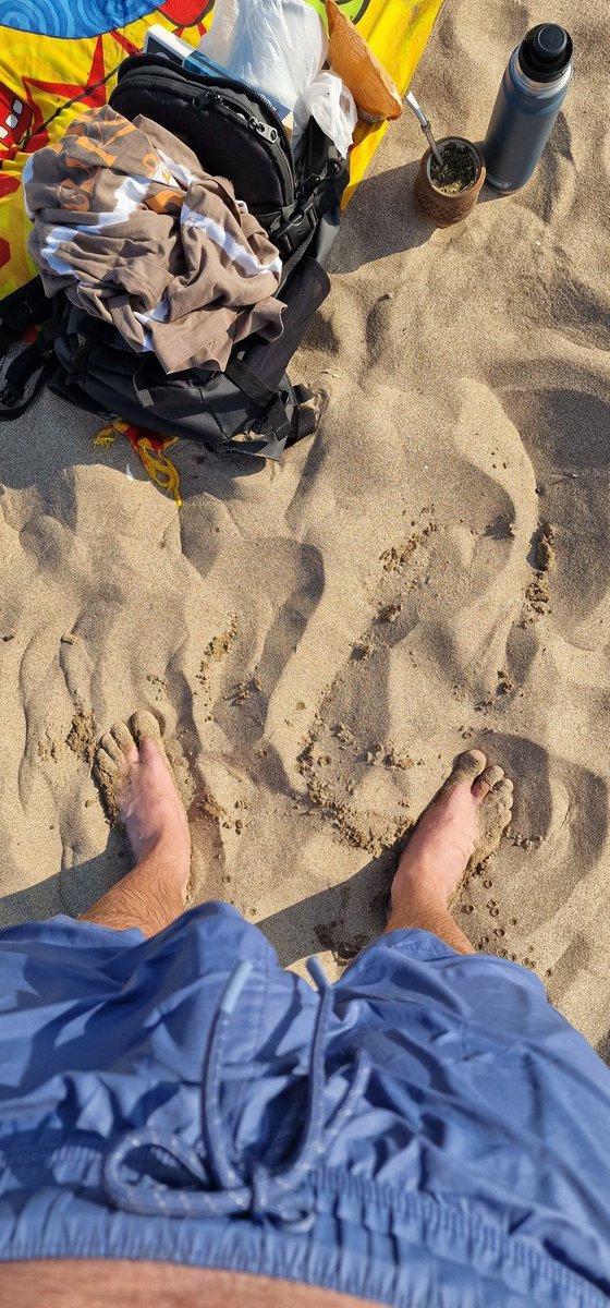 Un ratito de playa!
Nice day. Out of office!
#Barcelona
#playalife
