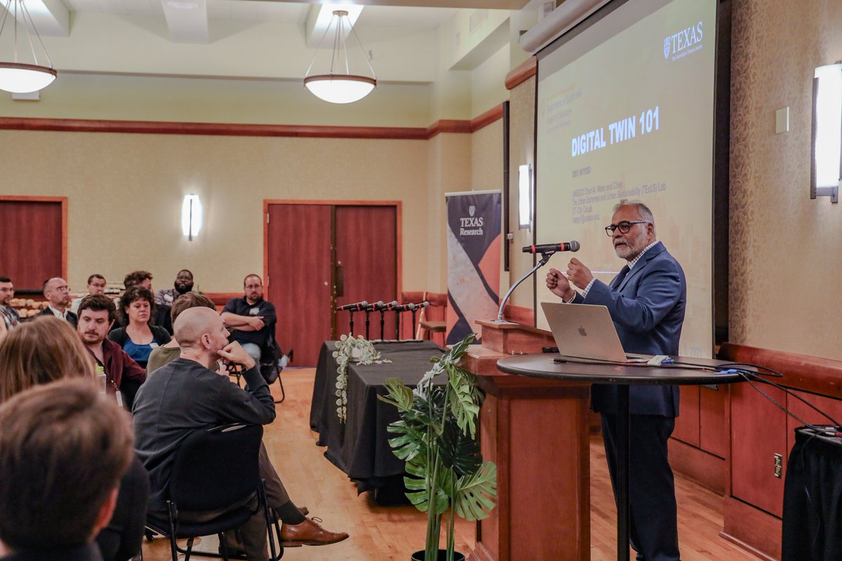 UTexasResearch's tweet image. Thanks to everyone who joined @UTAustin & @austintexasgov for Exploring Digital Twins — a collaborative event on using digital twin tech to address public health, climate, housing & more.
Appreciate all the presenters & city staff who made it a success!
#TexasResearch…