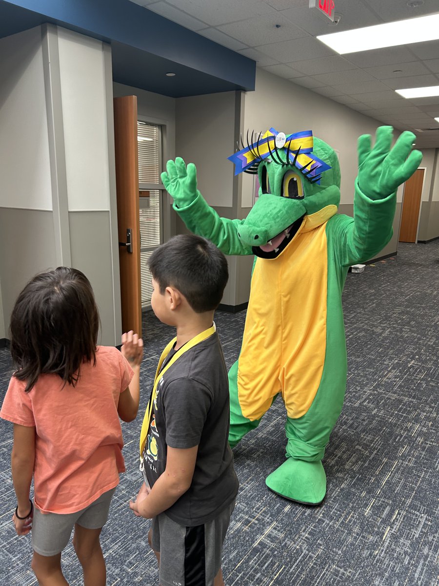 CFISDHeatherK's tweet image. Allie the Alligator made a SNAPPY entrance at Camp Captivate today! 🐊What better way to kick off the first day of camp than with a surprise visit from our Club Rewind Mascot? #CFISDAllieGator #CampCaptivate @CFISDCOMMPROG @CyFairISD