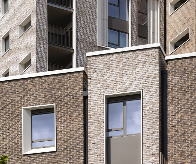 Facing bricks have played a key role in #architecture for thousands of years, blending aesthetics and durability. At Taylor Maxwell, we work closely with clients chose the perfect #brick for every project, get it touch with our team – bit.ly/3QMYQqu