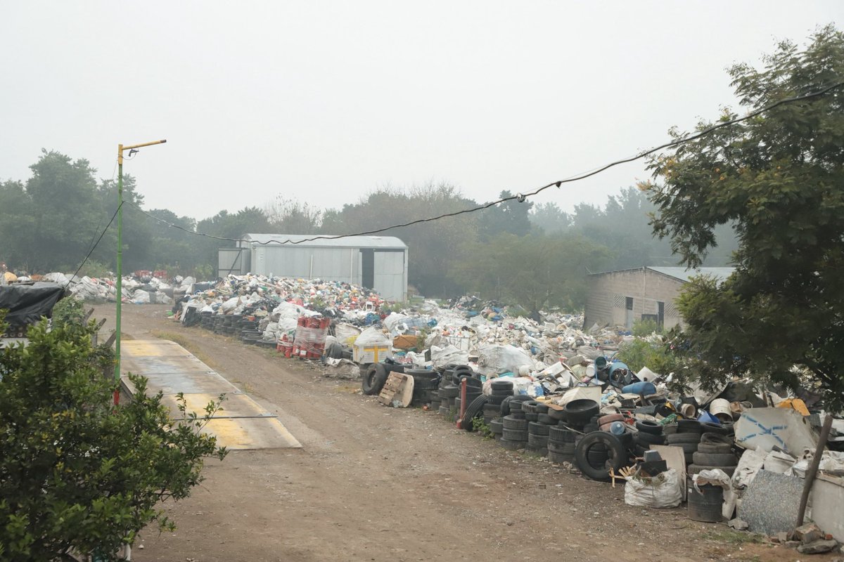 ♻️ ¡SINERGIA POR UN FUTURO SOSTENIBLE! 🌍

Visitamos el "CIAT" (Centro de Interpretación Ambiental y Tecnológico) en Tafí Viejo, donde se procesan los materiales recuperados de los Puntos Verdes, ecocanjes, recolección diferenciada y grandes generadores 🚛🔄.