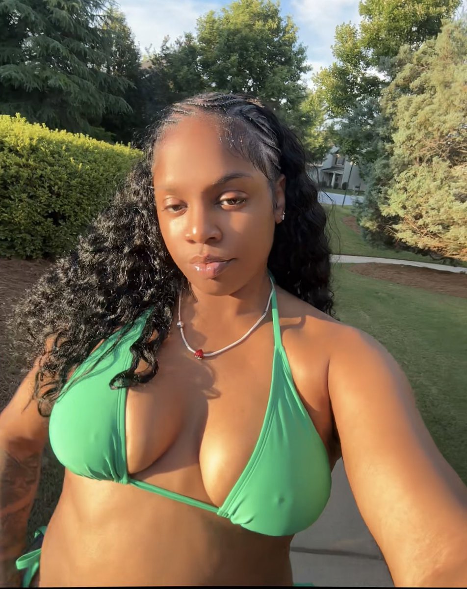 shesookb's tweet image. Lucky you 🍀